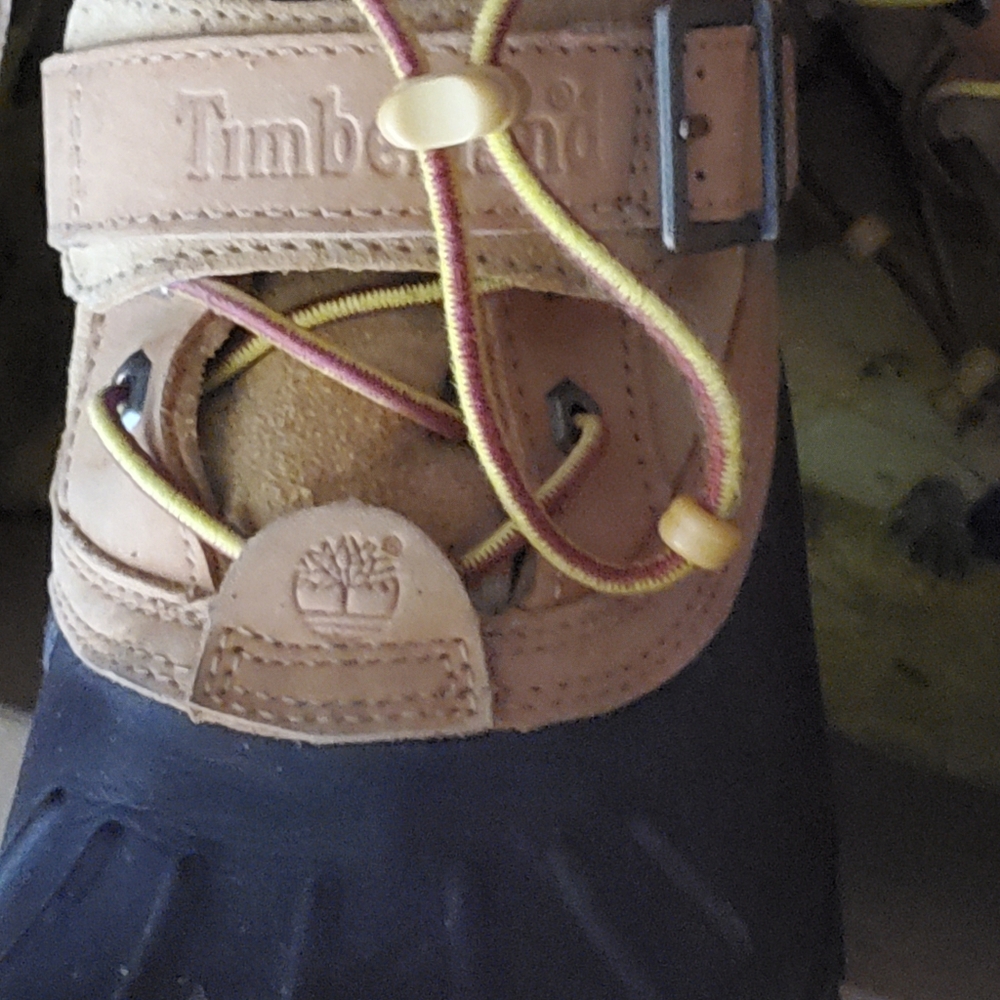 COPY - Timberland boots juniors  hardly used 5.5